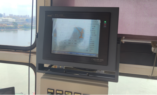 يساعد نظام الوزن الديناميكي من Weite شركة Xiamen Yuanhai Terminal على ترقية رافعة الجسر الخاصة بها إلى رافعة ذكية