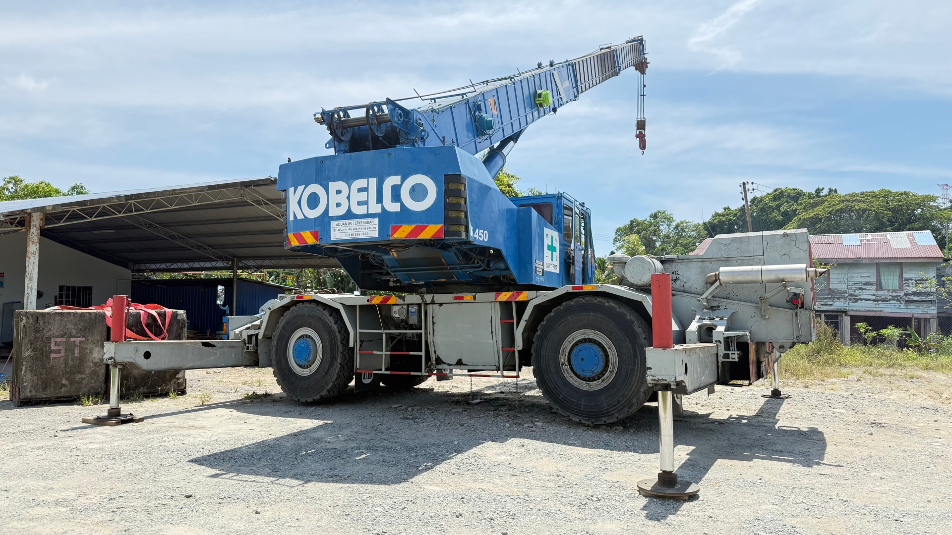 تم تكييف نظام WTL-A700 الهيدروليكي LMI من WTAU بنجاح مع رافعة Kobelco RK450 وحصل على إشادة كبيرة من العميل الماليزي.